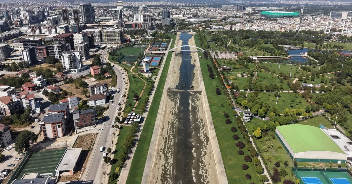 Büyükşehir'den dere temizliği mesaisi