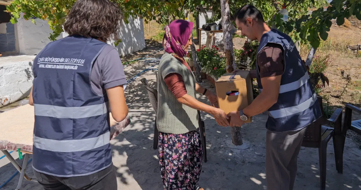 İzmir’de sosyal destek için çalınmadık kapı kalmayacak