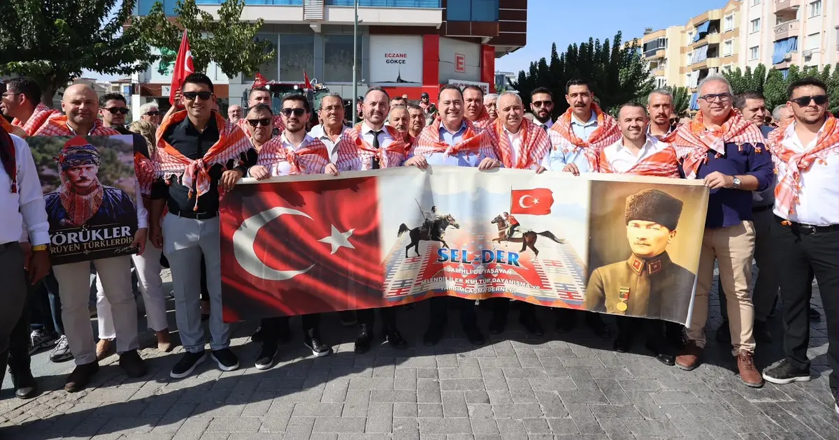 Manisa Salihli'de yaşayan Selendililerden keşkek ve ciritli buluşma