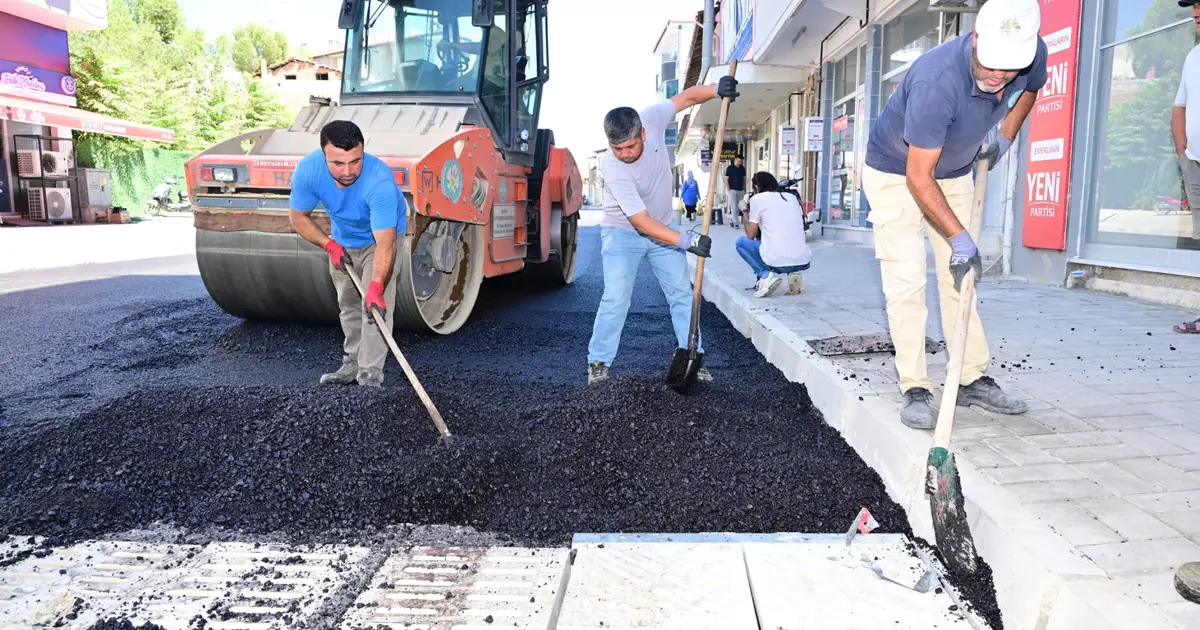 Manisa'da yılların yol sorunu çözülüyor