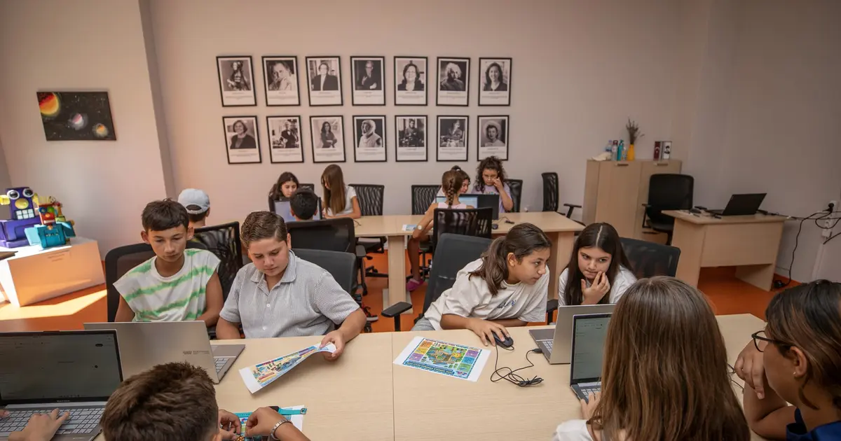 Mersin’de çocuklar yapay zekâ ile tanışıyor