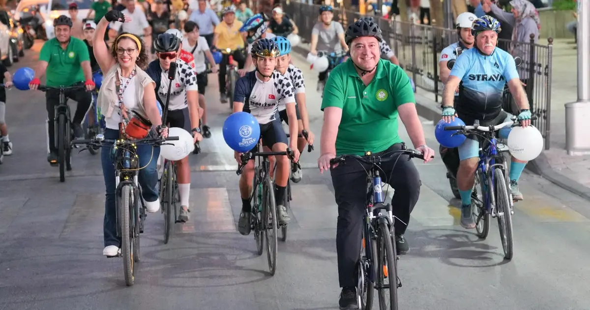 Başkan Dutlulu Manisalılarla birlikte pedalladı