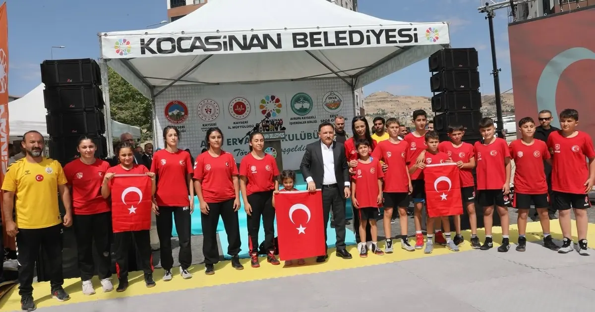 Kayseri Kocasinan'da 75'inci Erva Spor Okulu hizmete açıldı - Spor Haberleri