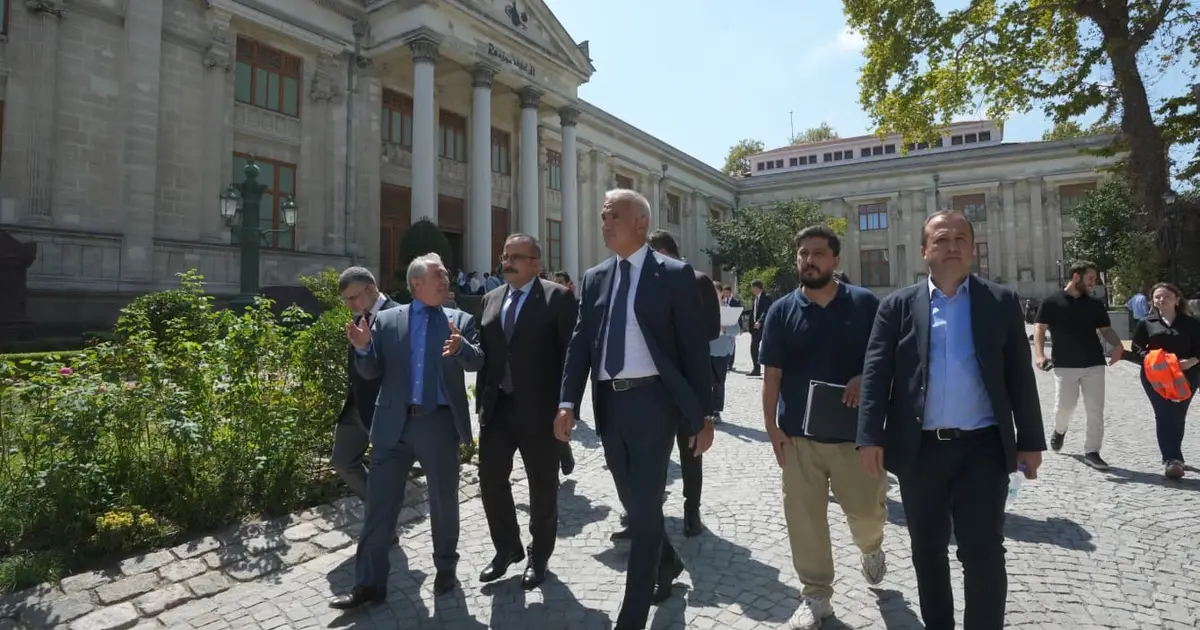 İstanbul Arkeoloji'de kapsamlı restorasyon sürüyor... Çinili Köşk'te 54 bin çiniye müdahale - Gündem Haberleri