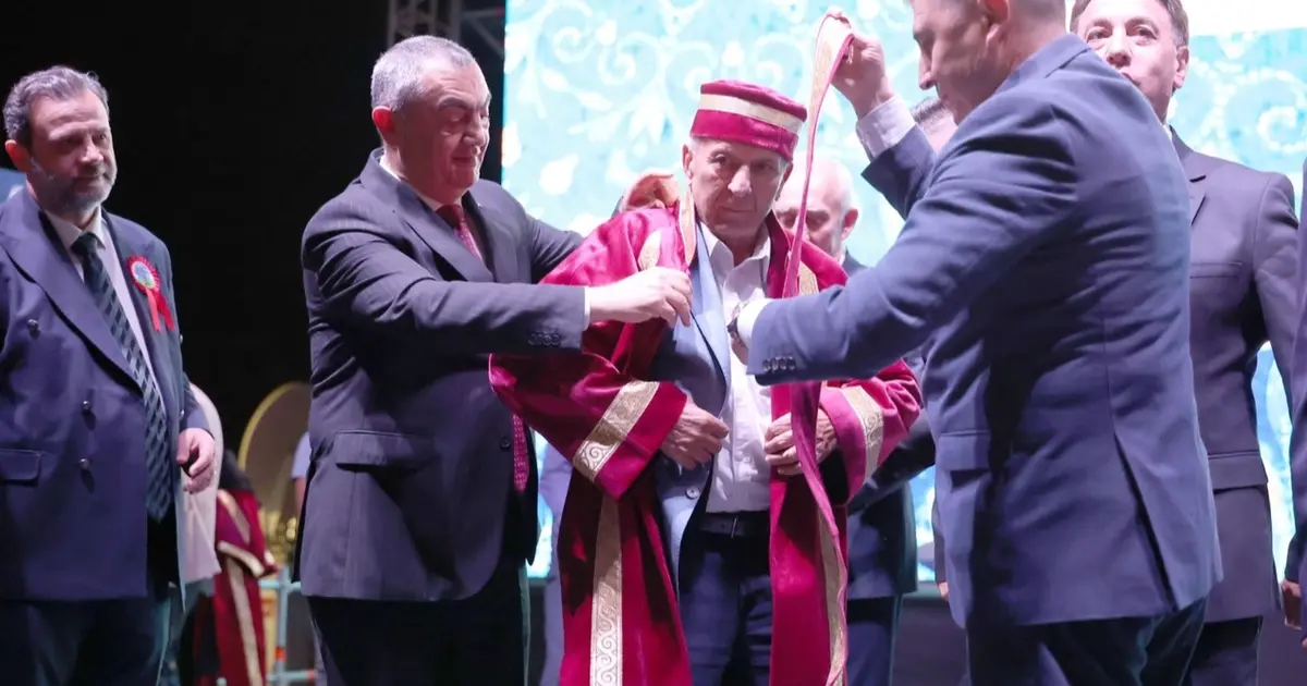 KAYSO’nun Yılın Ahisi Mustafa Suat Köylüoğlu kaftan giydi - Ekonomi Haberleri