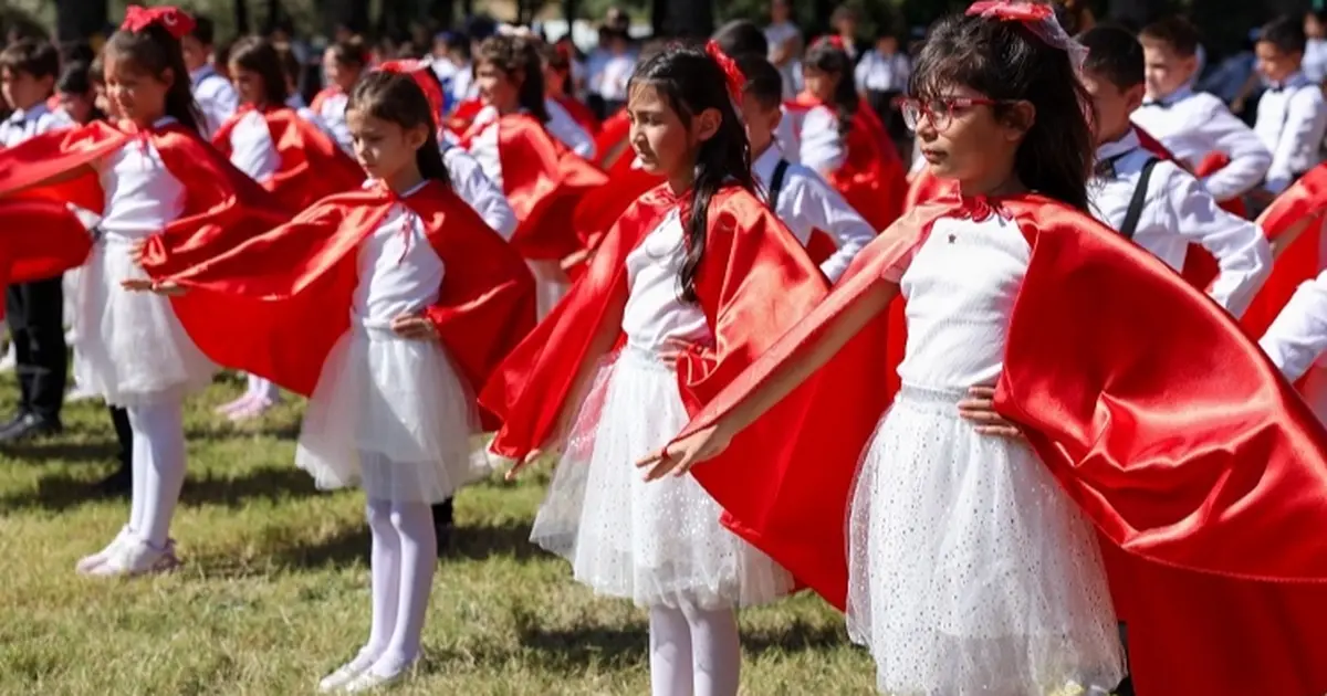 İzmir Aliağa’da eğitim öğretim yılı törenle başladı - Gündem Haberleri
