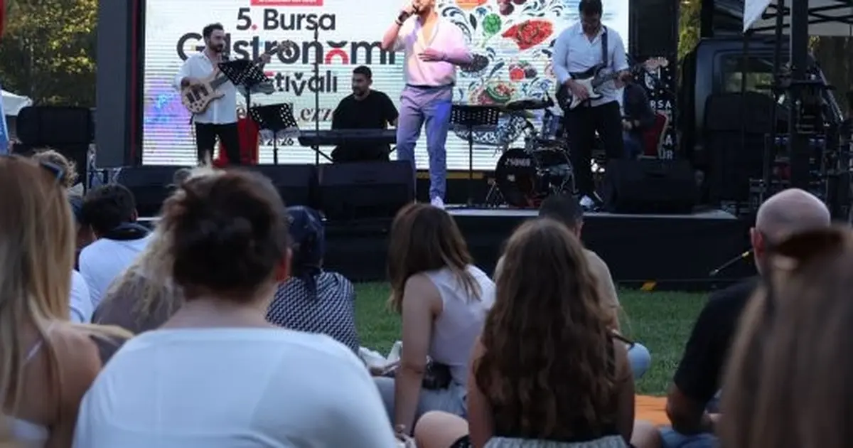 Bursa Gastronomi Festivali’nde müzik ziyafeti