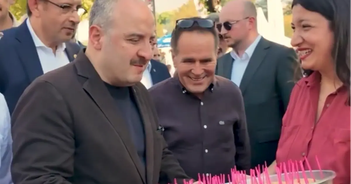 Varank’tan Özgür Özel’e Bursa'dan börekli göndermeli paylaşım
