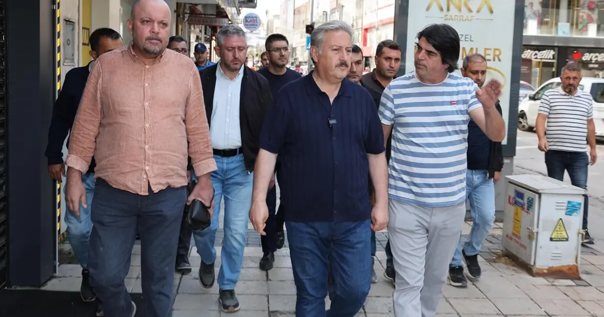Kayseri Melikgazi'de yollar yenileniyor