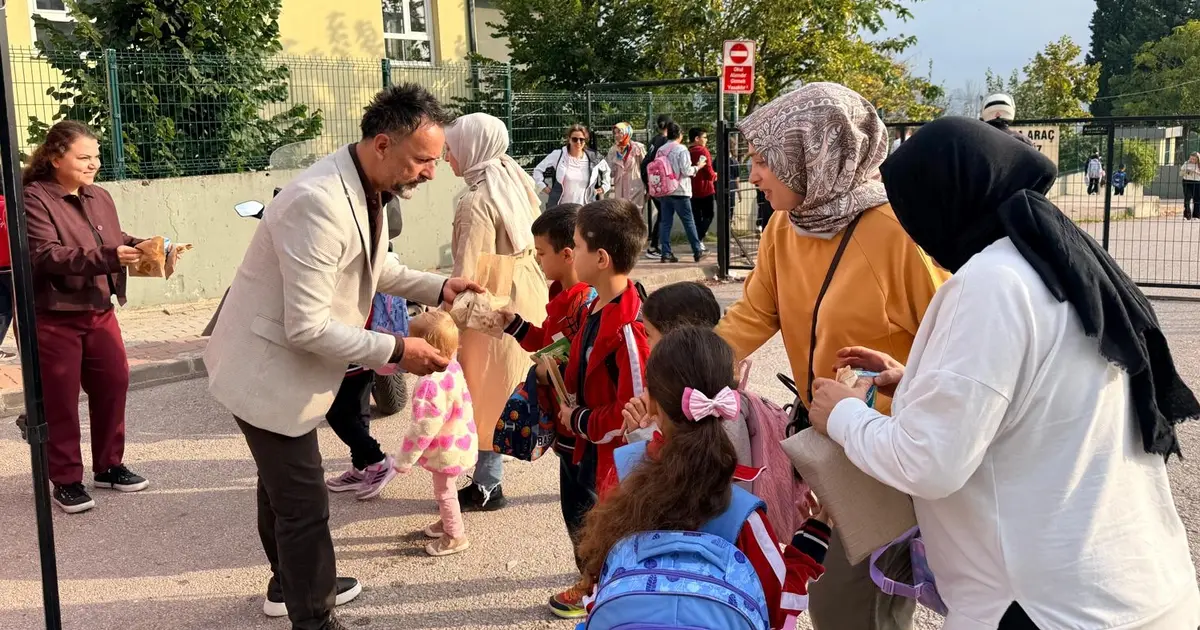 İzmit'te Beslenme Saati Projesi devam ediyor