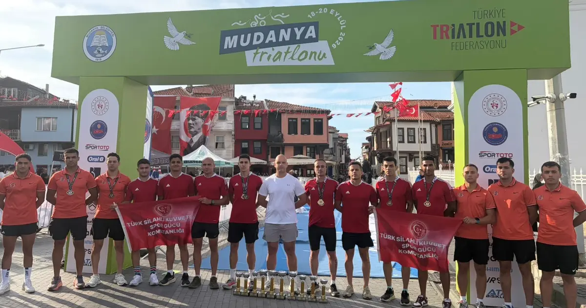 TSK Spor Gücü Triatlon Takımı sezonu şampiyon tamamladı - Spor Haberleri