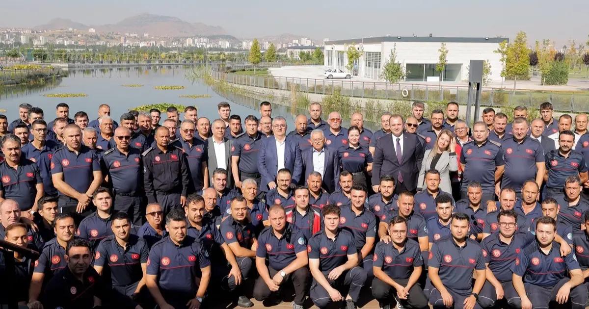 Memduh Büyükkılıç'tan Kayseri İtfaiyesi'ne kutlama
