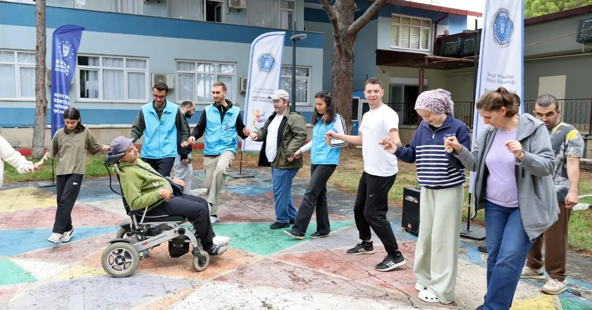 Bursa Büyükşehir'den özel gereksinimli gençler için kamp