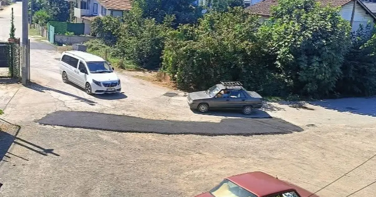 Düzce’de yarım kalan asfalt çalışması mahalle sakinlerinin tepkisine neden oldu