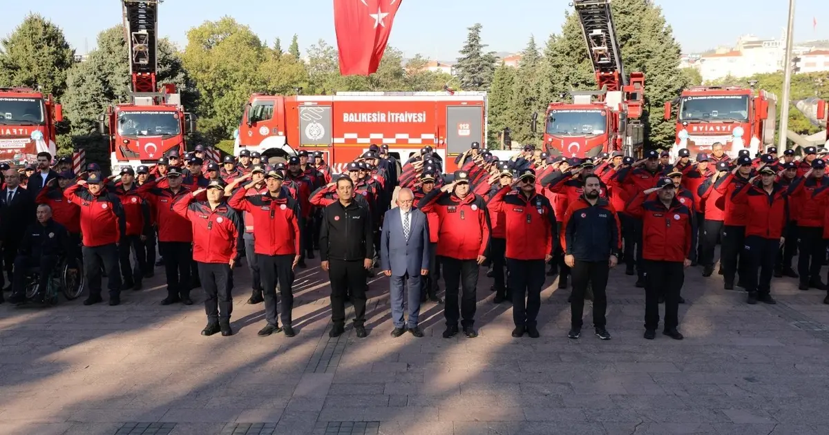 Balıkesir’de kahraman itfaiyecilere anlamlı jest