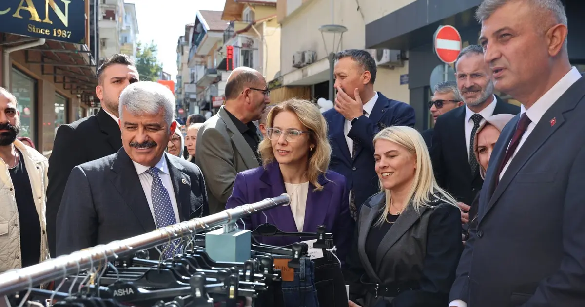 Alışveriş festivali Gölcük’te ticareti canlandırdı