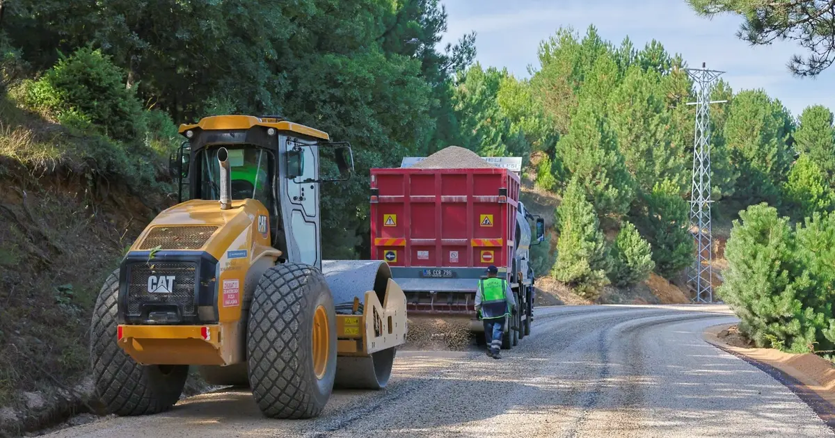 Osmangazi'nin 3 mahallesinde yollar yenileniyor
