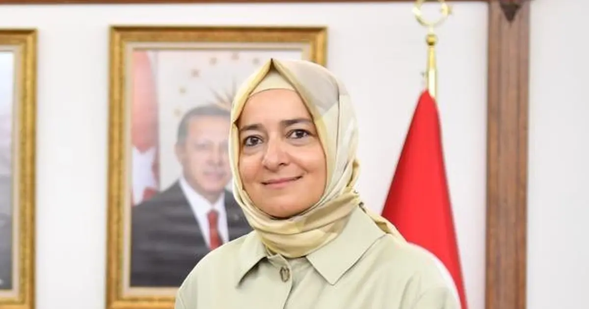 Fon iddialarına adı karışmıştı... Betül Sayan Kaya görevlerinden affını istedi