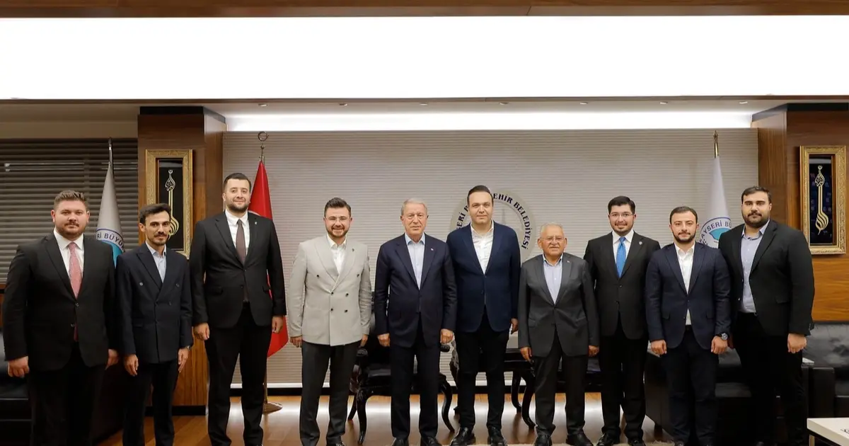 AK Partili gençler Başkan Büyükkılıç'la buluştu - Gündem Haberleri