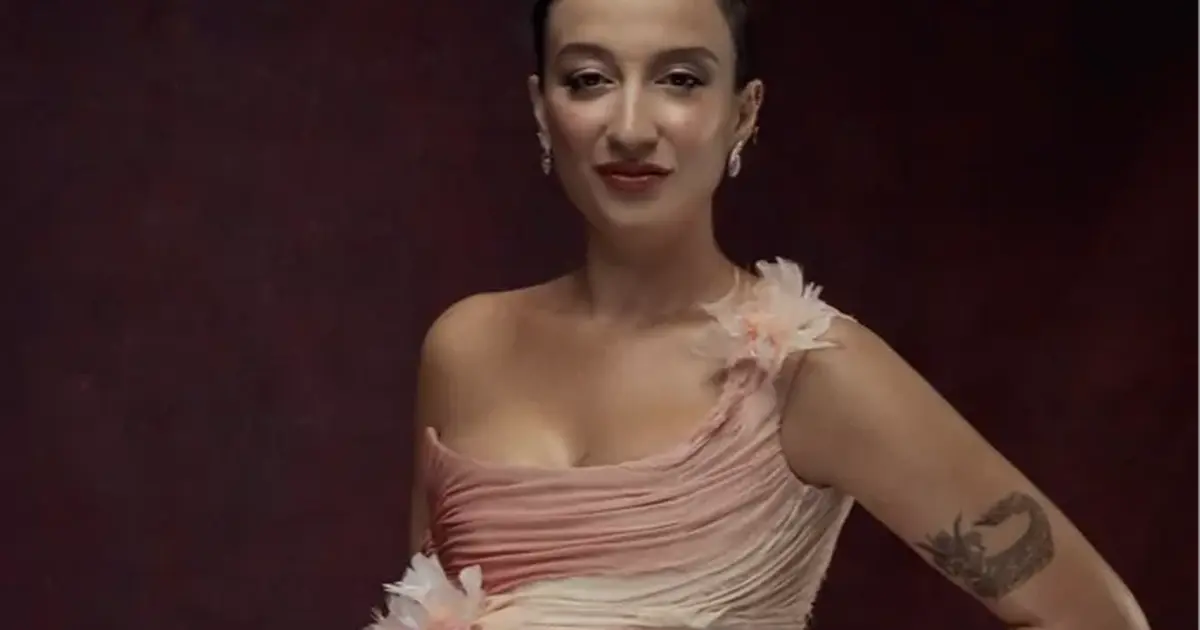 Melike Şahin 'Ölmem Ölemem' ile listeleri altüst etti