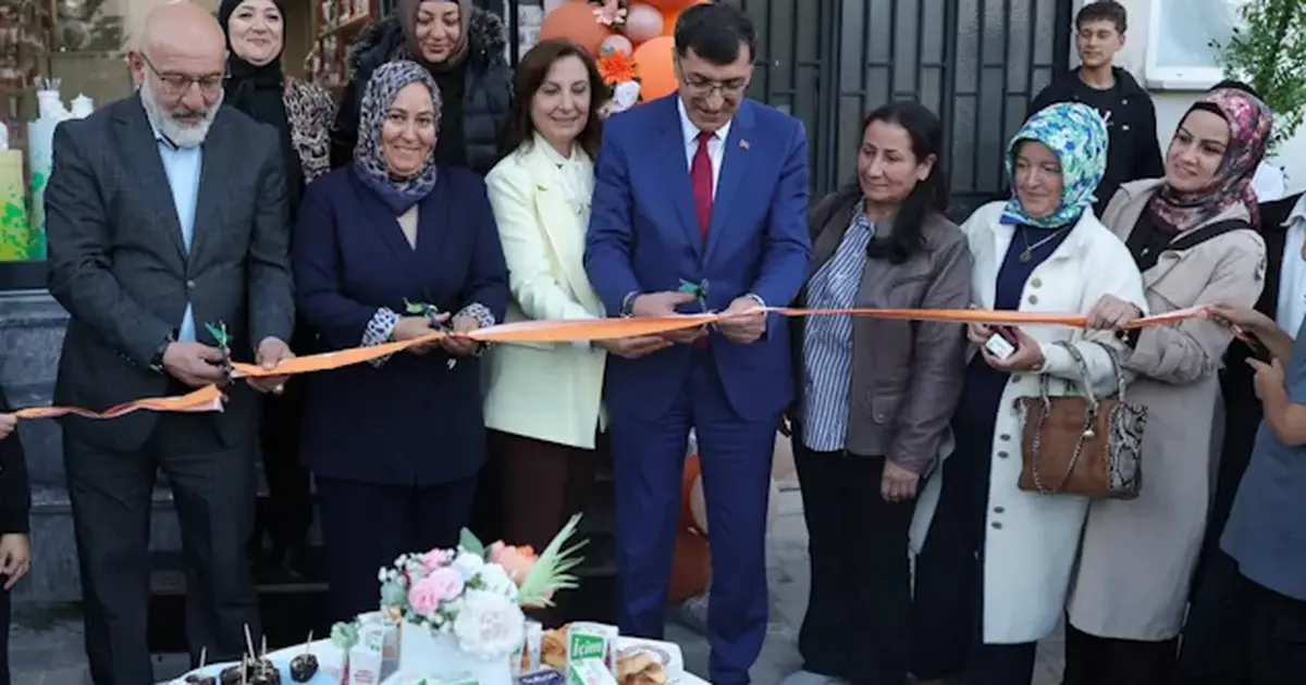 Kütahya’da Düş Bahçesi Sanat ve Bilim Atölyesi açıldı