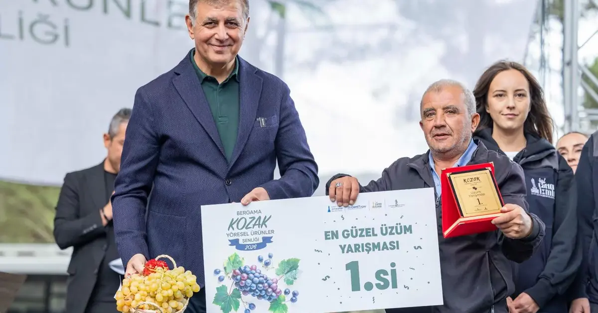 Bergama'da Kozak’ın ürünleri tezgaha çıktı... Şenlikte renkli görüntüler oluştu