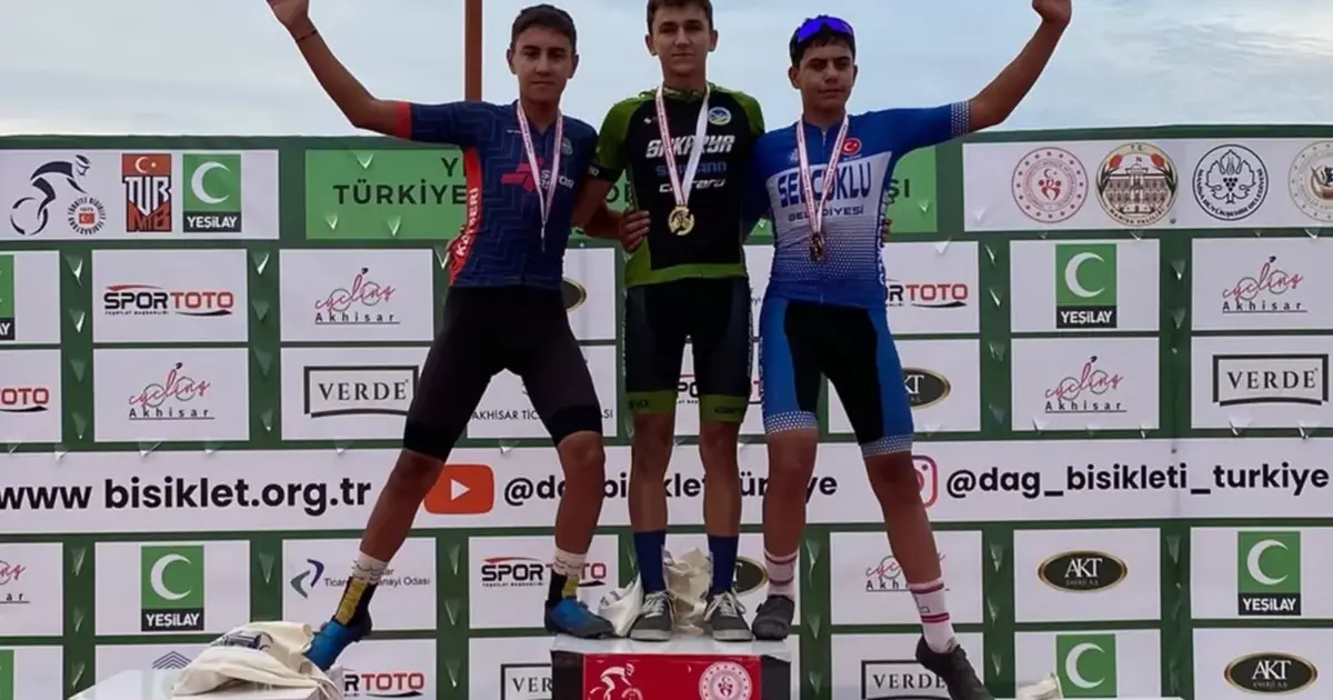 Büyükşehir’in pedalları Türkiye Şampiyonası’nda madalyaları topladı