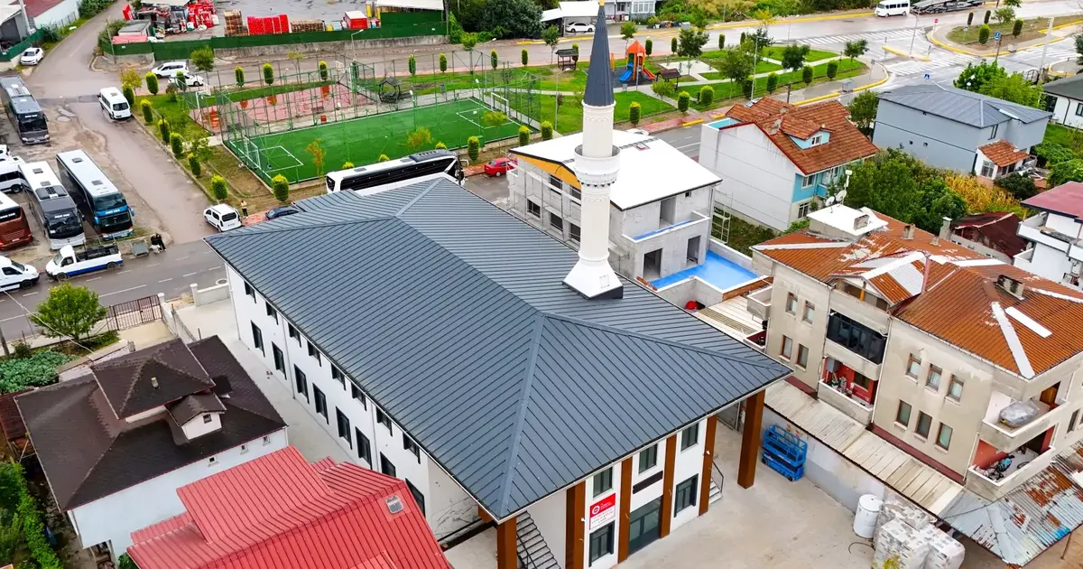 Gazze Şehitleri Camii’ne Büyükşehir’den güçlü destek