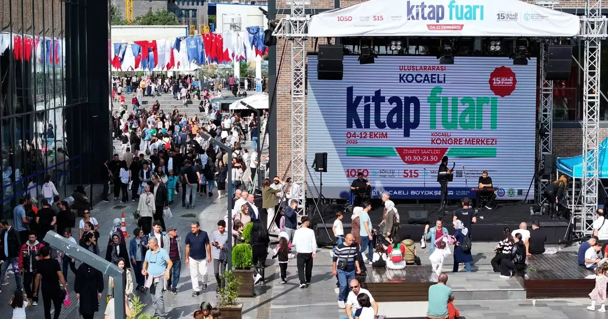 Gebze’den Derince’ye Kitap Fuarı’na ulaşım desteği