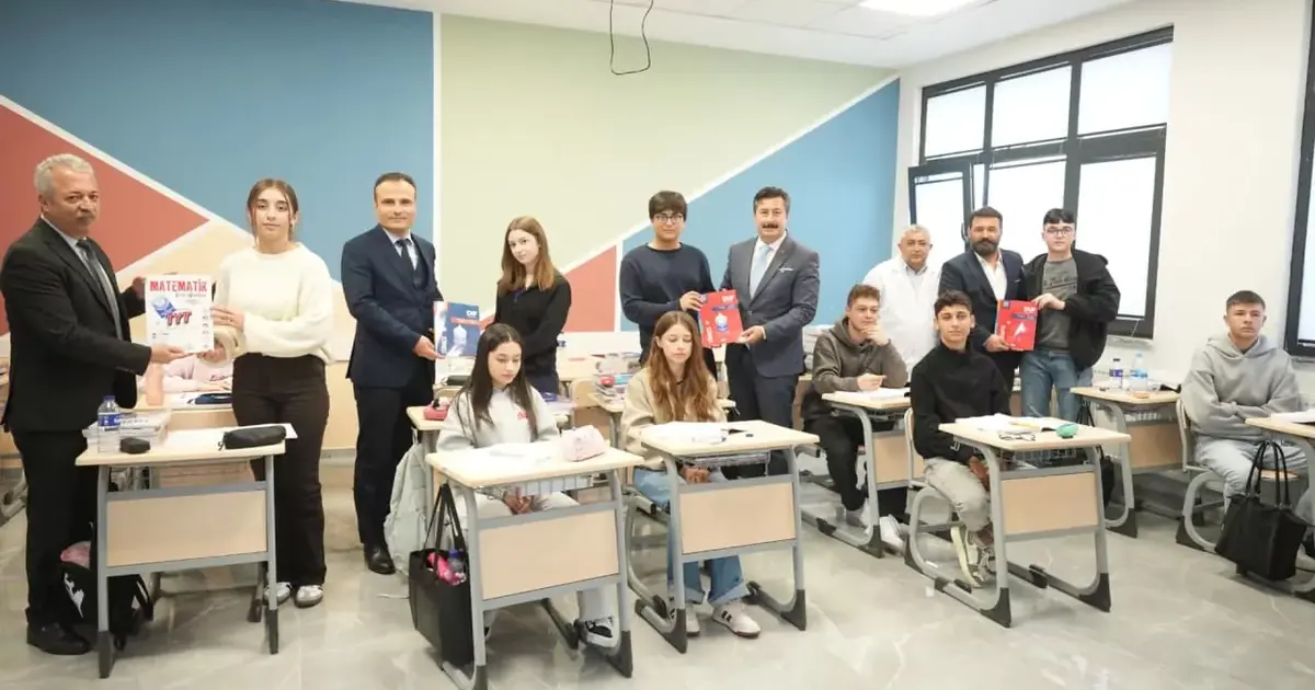 Bursa Yenişehir'de üniversite hazırlığa 3 bin kitap desteği - Eğitim Haberleri