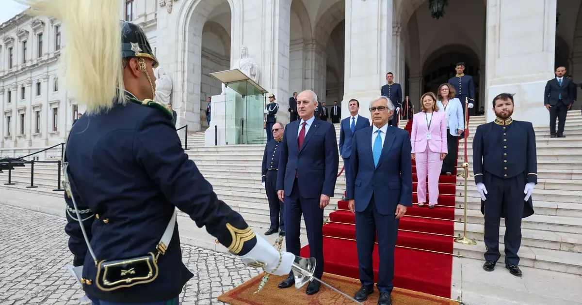 Numan Kurtulmuş Lizbon'da törenle karşılandı - Dünya Haberleri