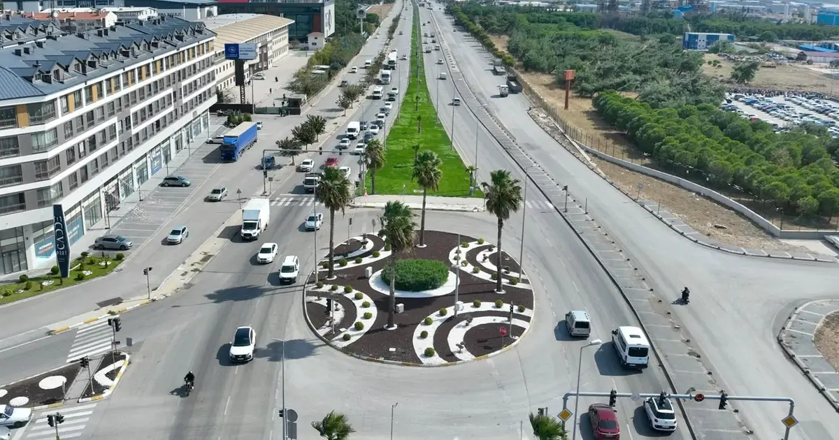 Bandırma’nın kent girişi yenilendi