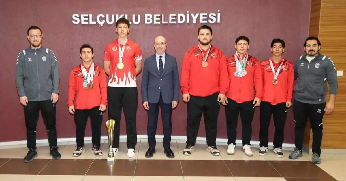 Konya Selçuklu'da Başkan Pekyatırmacı başarılı sporcuları ağırladı - Spor Haberleri