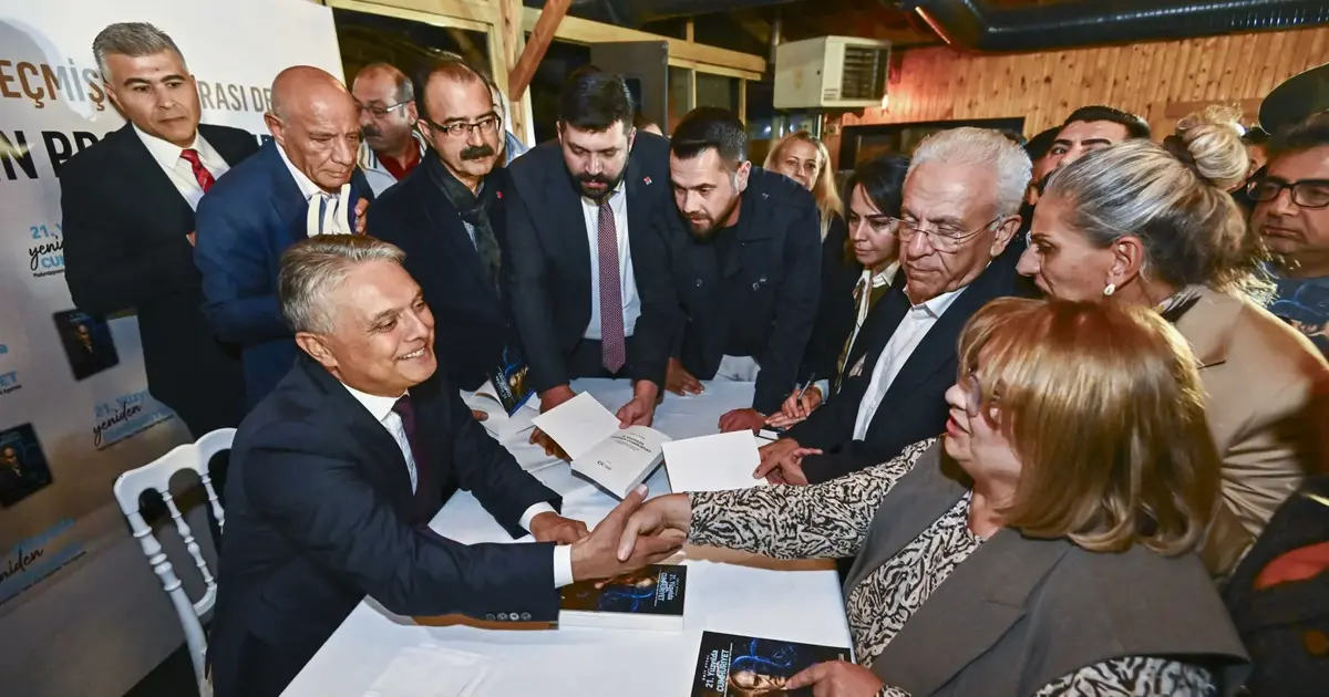 Başkan Uysal’ın Ankara Kitap Buluşması’na yoğun ilgi