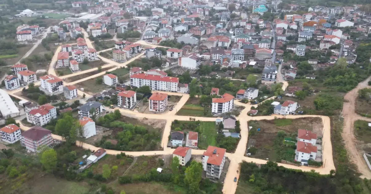 İnegöl Cerrah'ta 27 sokakta sathi kaplama