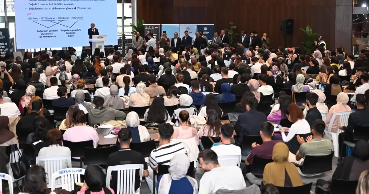 Malatya'da Başkan Er KPSS kampında gençlerle buluştu