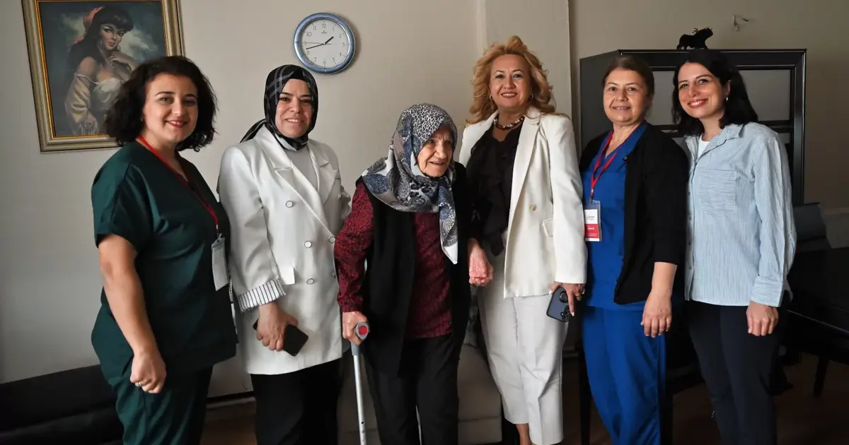 İzmir Bornova’nın çınarlarına anlamlı ziyaret