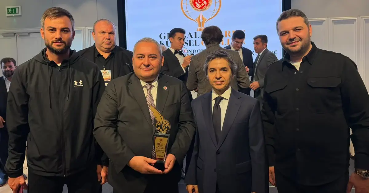 Keçiören Belediye Başkanı Özarslan’a “Küresel Hizmet Ödülü”