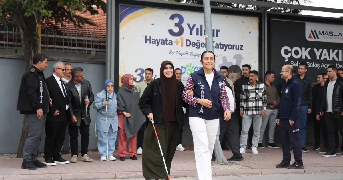 Konya Zabıtası'na görme engelli bireylerden farkındalık eğitimi