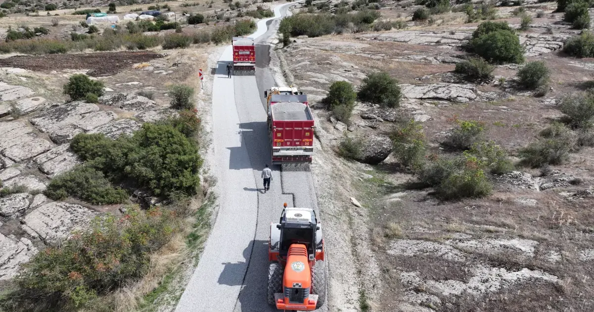 Manisa Kula’da 35 kilometrelik yol yenileniyor