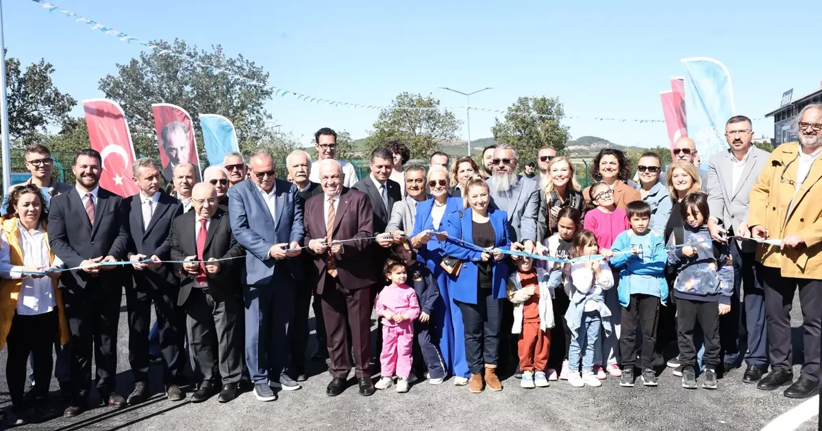 Nilüfer’de sahipsiz hayvanlar için “Umut Ağacı” açıldı