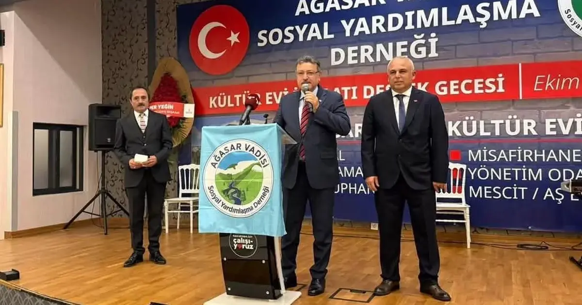 Trabzon'da Başkan Genç’ten Ağasar Kültür Evi’ne destek