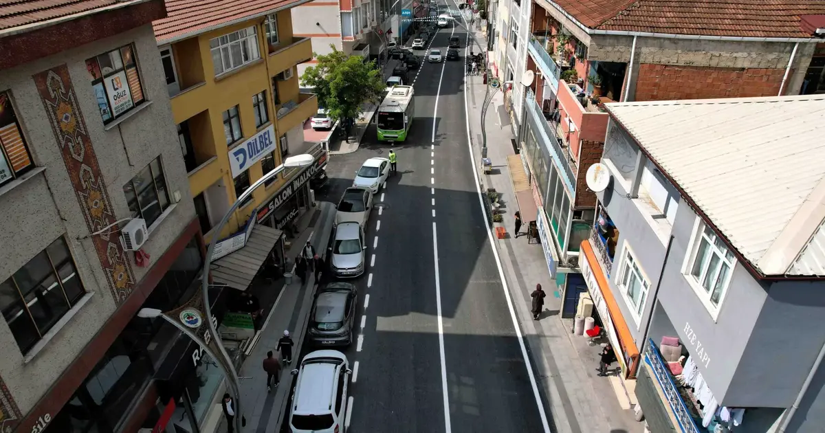 Dilovası’nda yollar yenileniyor, ulaşım rahatlıyor