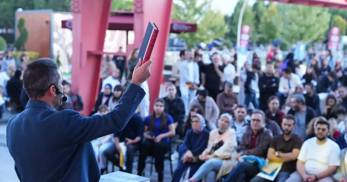 Kocaeli Kitap Fuarı’nda müzayede heyecanı