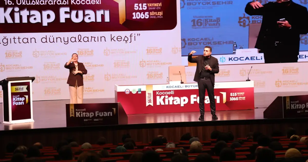 Budak, Kocaeli’de okurları ile buluştu