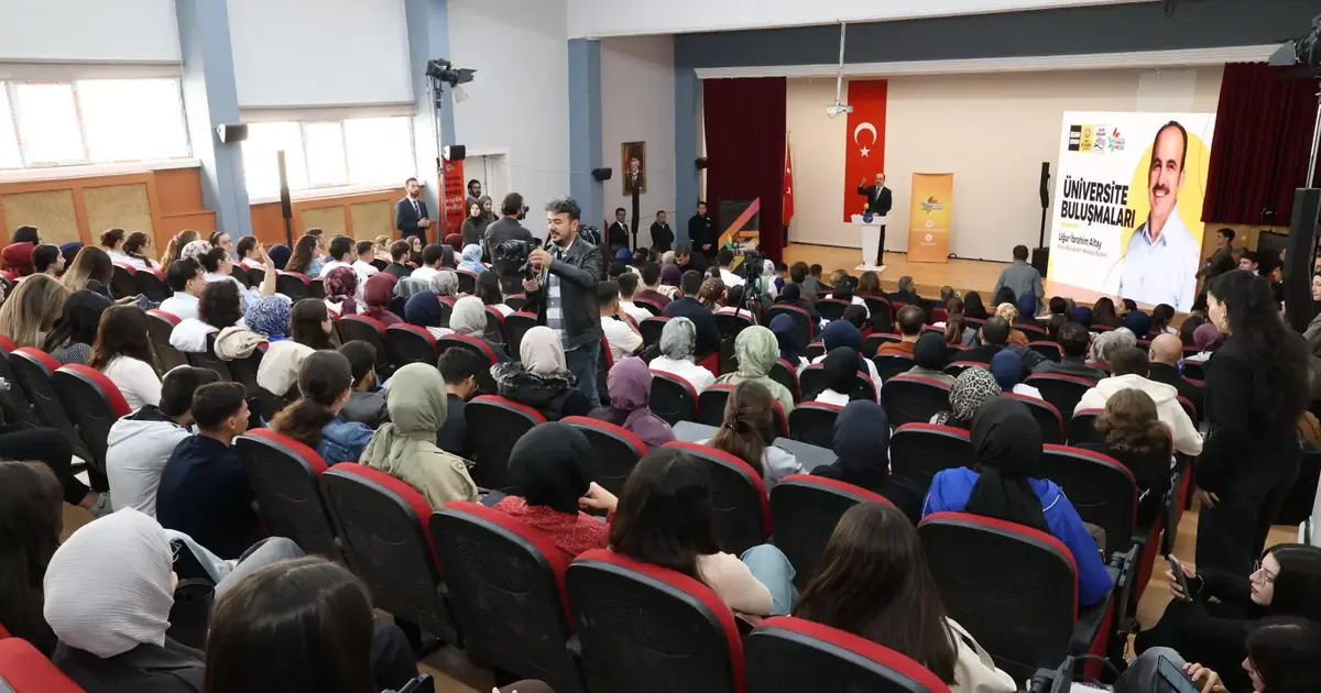 Konya Büyükşehir’den üniversite buluşmaları devam ediyor