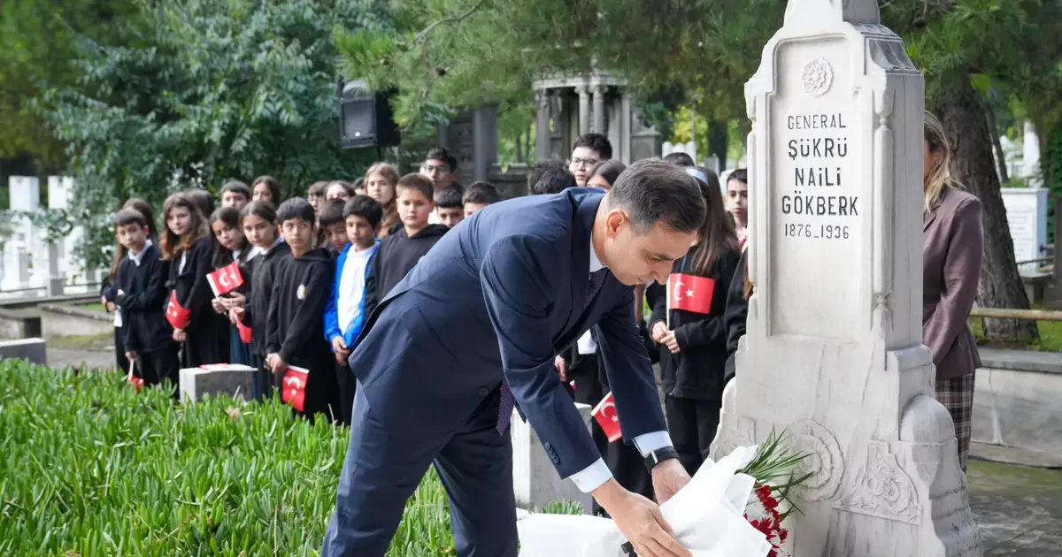 İstanbul’un kurtuluşunun 103. yılında Şükrü Naili Gökberk Paşa kabri başında anıldı