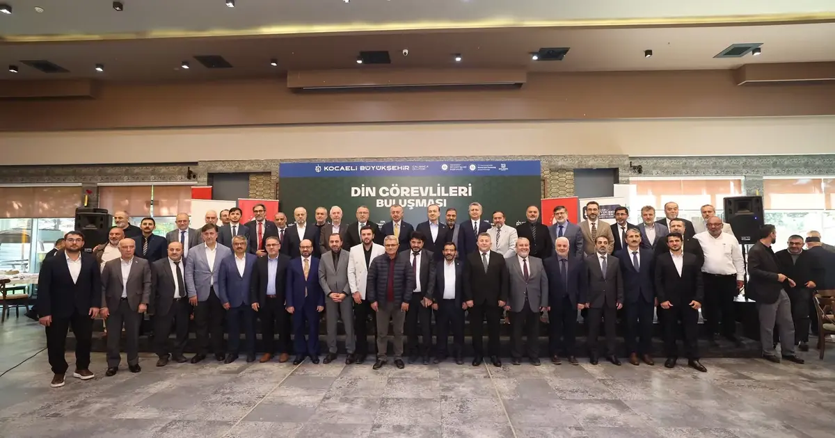 Kocaeli'de Başkan Büyükakın, 12 ilçeden din görevlileri ile bir araya geldi