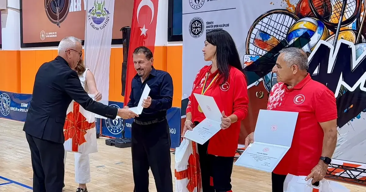 Edirne’de “Yılın Enleri” ödülü... 51 yıllık emeğin gururu