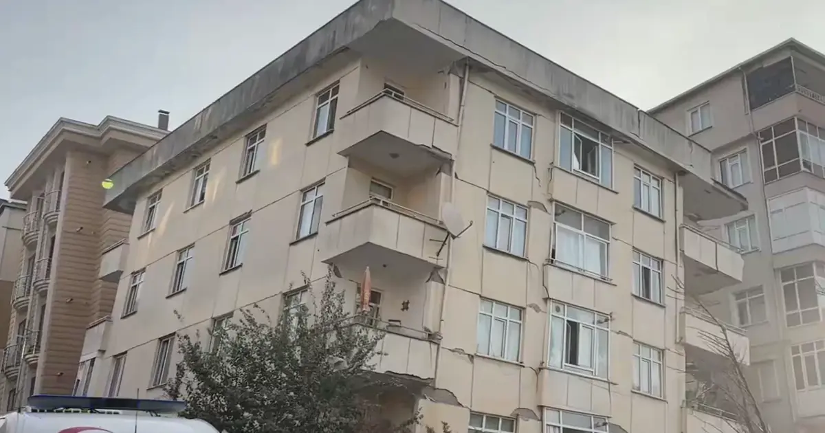 Maltepe’deki çökmenin ardından binalardaki tadilatlara dikkat çekildi